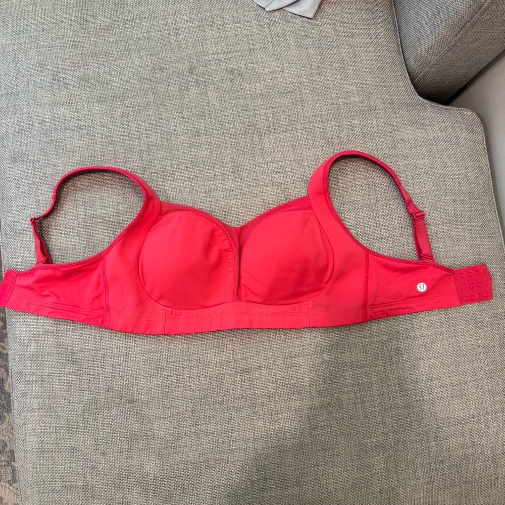 LuluLemon Pink Sports Bra